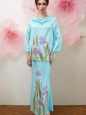 DRAPPING TURQUOISE